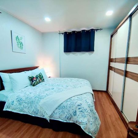 Studio At Berry Road سوفا المظهر الخارجي الصورة